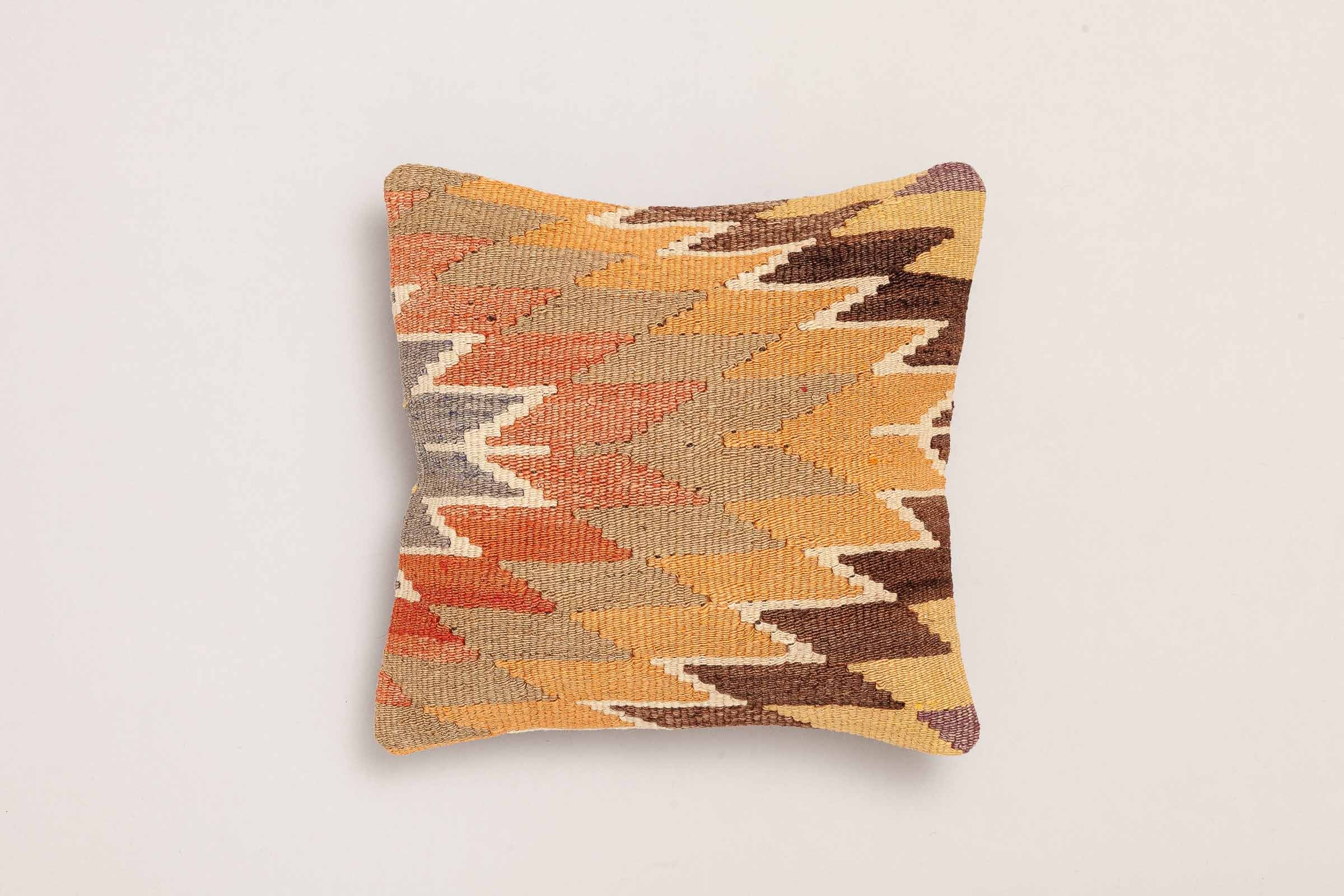 Kilim Cushion "Eylem" (40x40cm) - Wild Heart Free Soul
