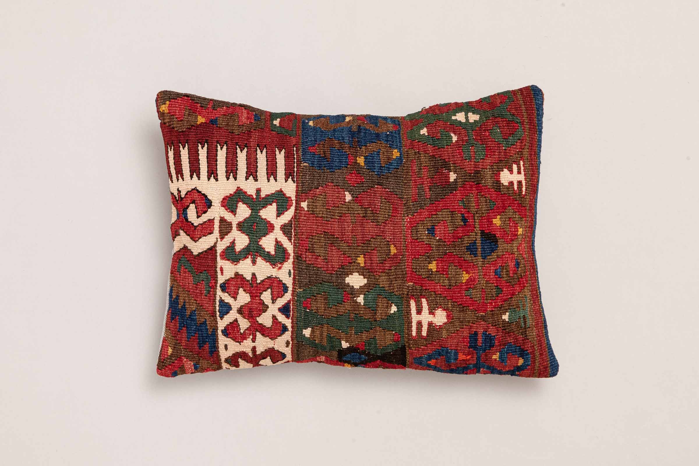 Kilim Cushion "Dilsu" (50x35cm) - Wild Heart Free Soul