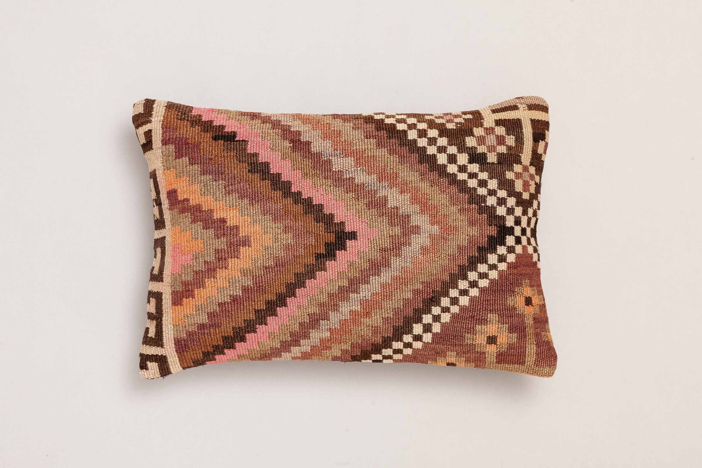Kilim Cushion "Dila" (50x35cm) - Wild Heart Free Soul