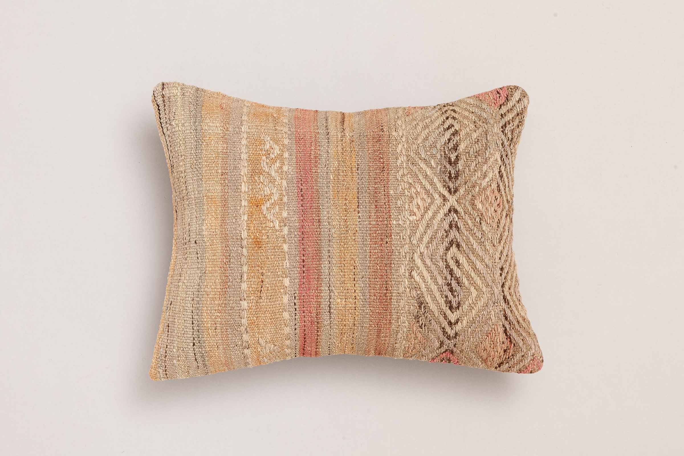 Kilim Cushion "Dinar" (50x35cm) - Wild Heart Free Soul