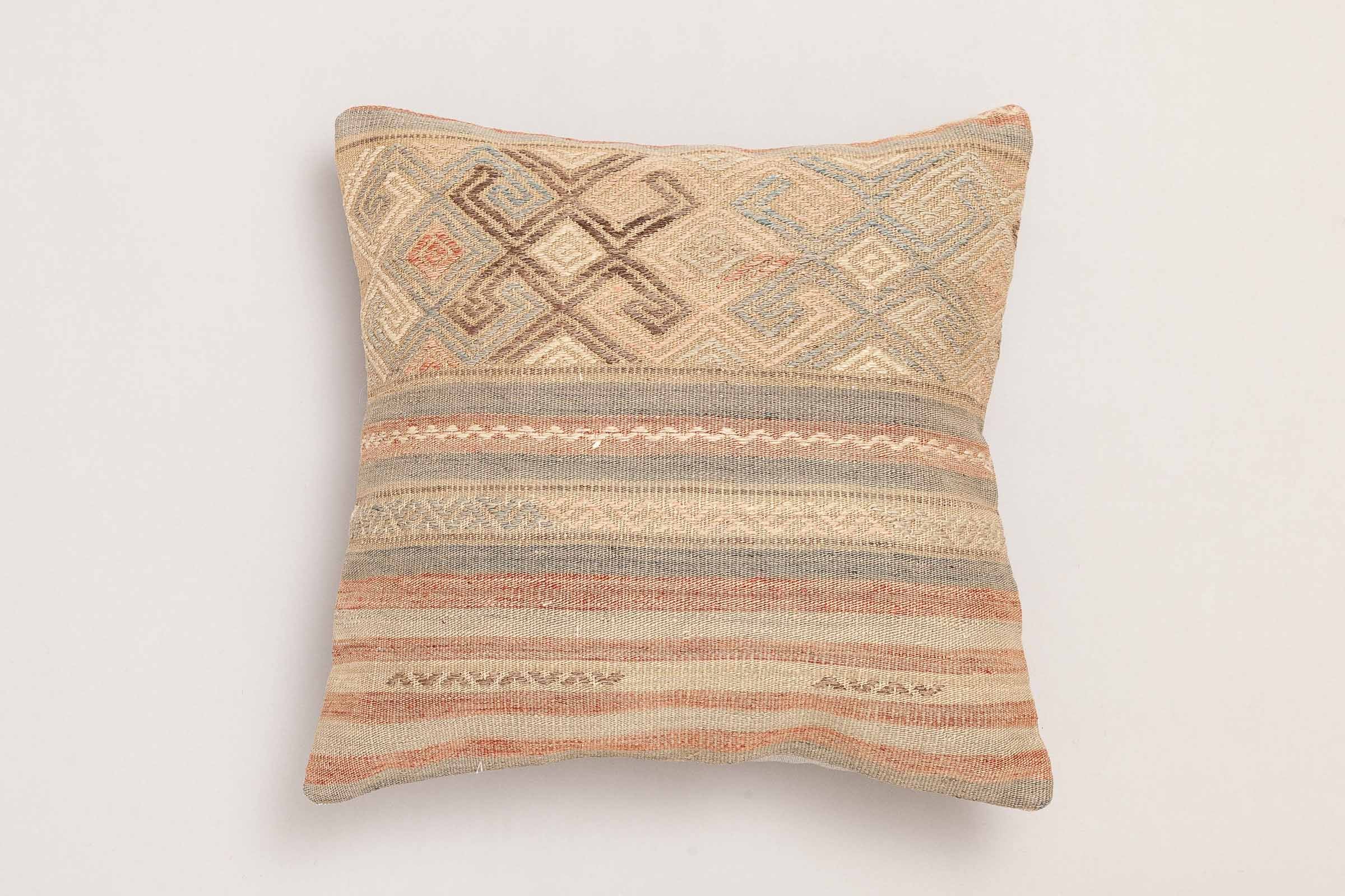 Kilim Cushion "Istek" (50x50cm) - Wild Heart Free Soul