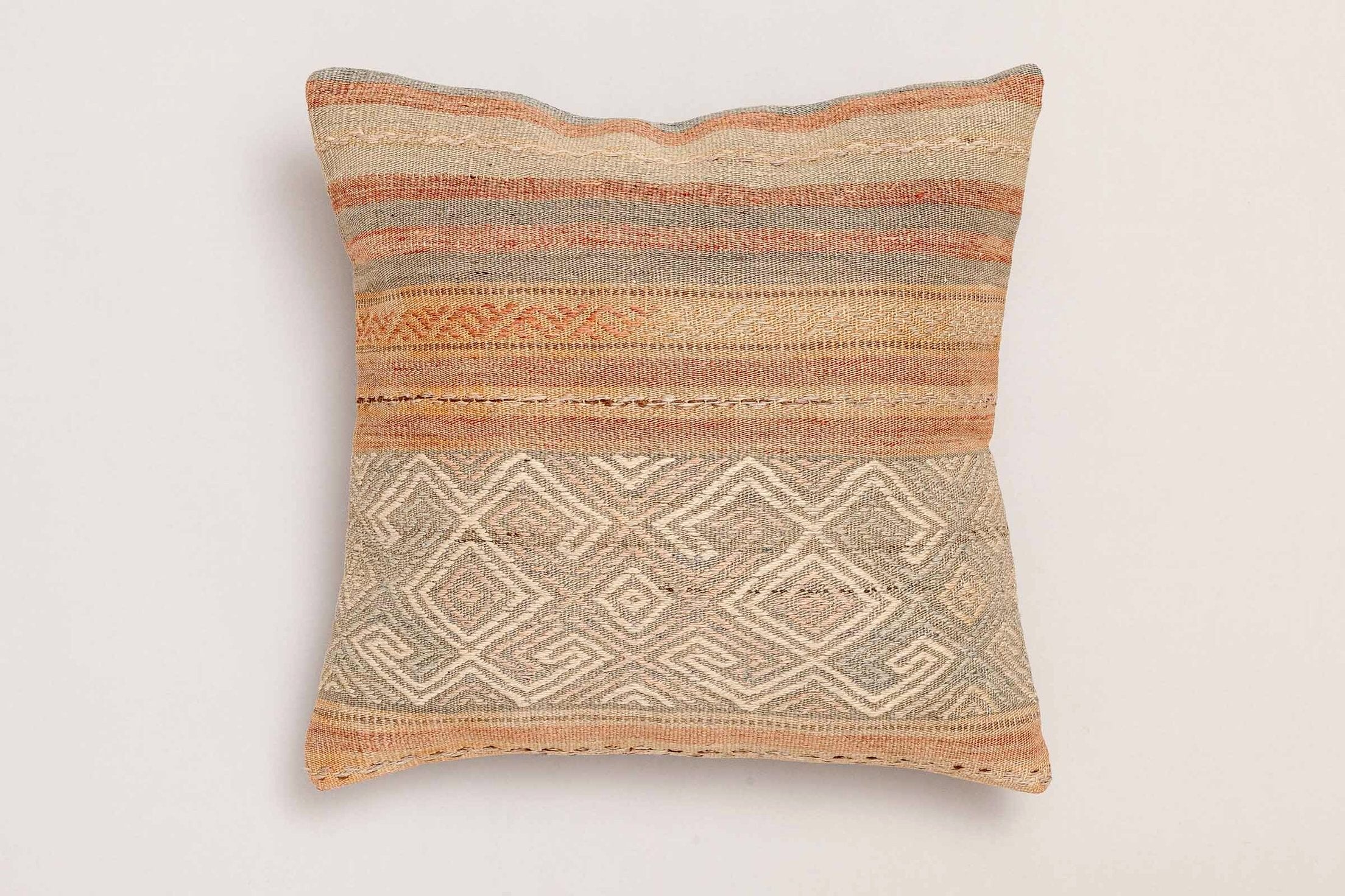 Kilim Cushion "Izel" (50x50cm) - Wild Heart Free Soul