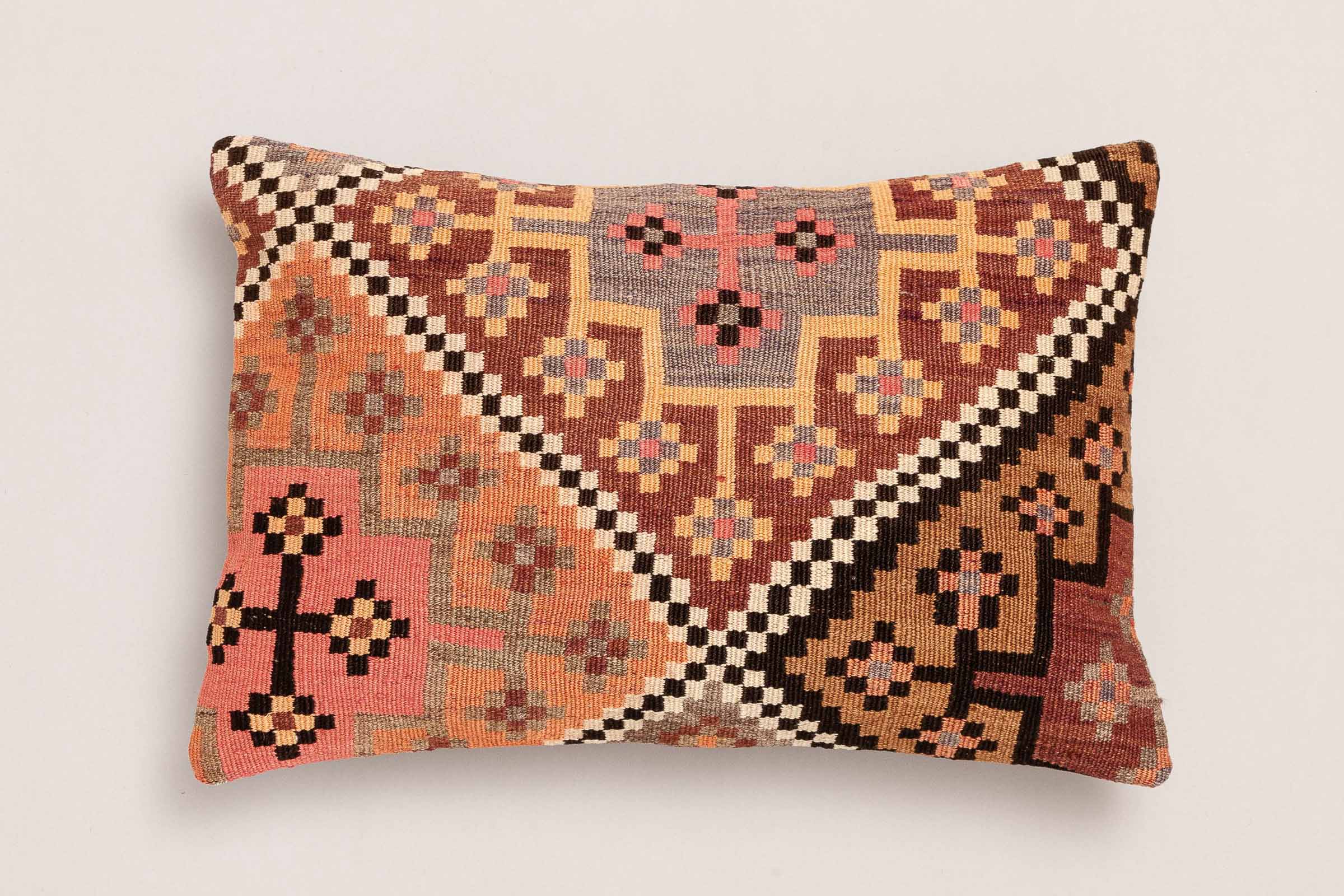 Kilim Cushion "Bonta" (60x40cm) - Wild Heart Free Soul