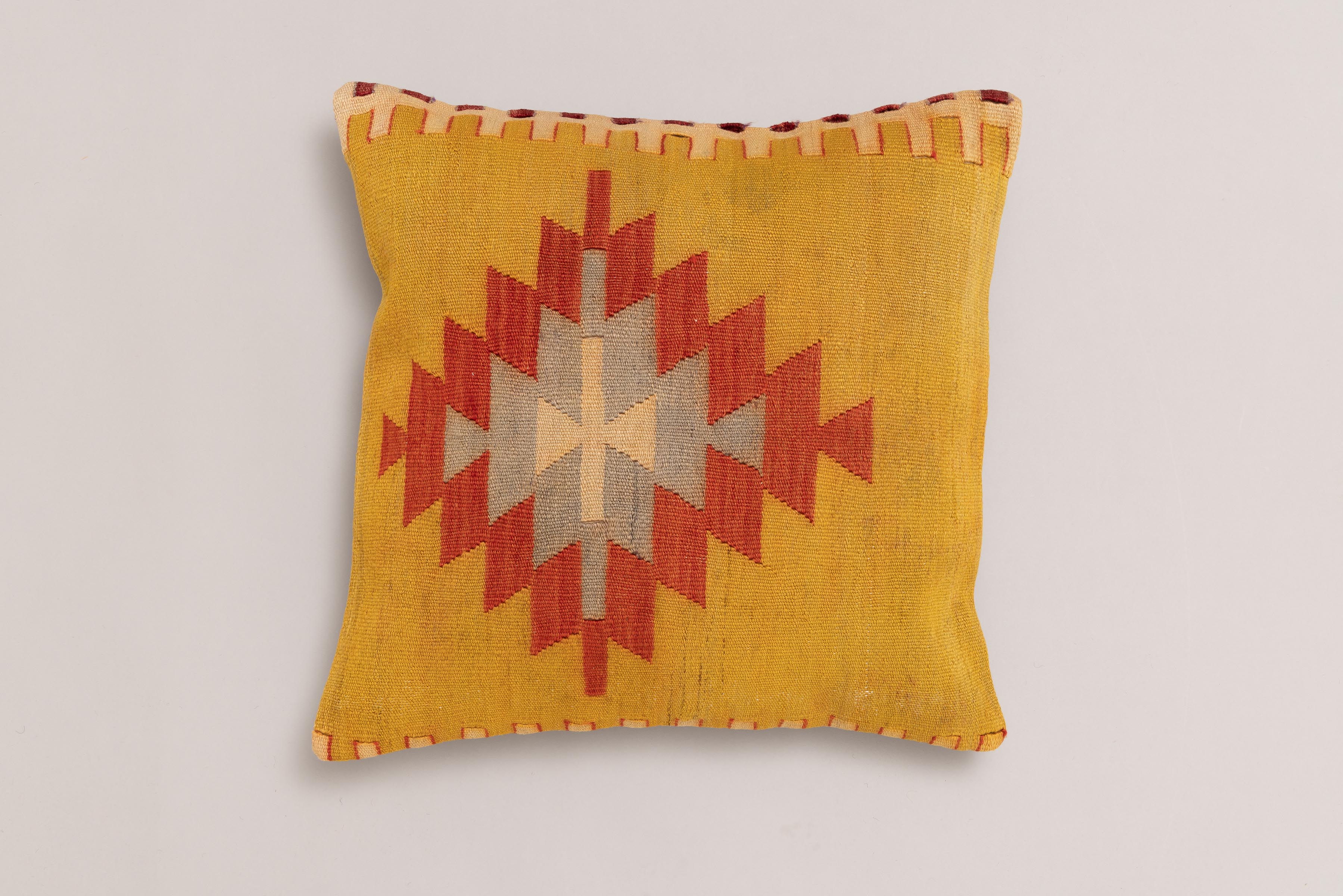 Kilim Cushion "Ulya" (50x50cm) - Wild Heart Free Soul