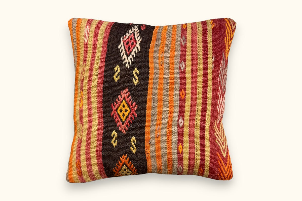 YAREN Vintage Kilim Cushion 40x40cm