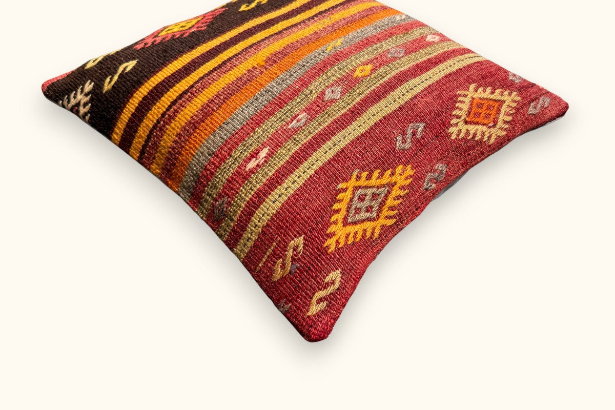 YONCA vintage kilim cushion 40x40cm