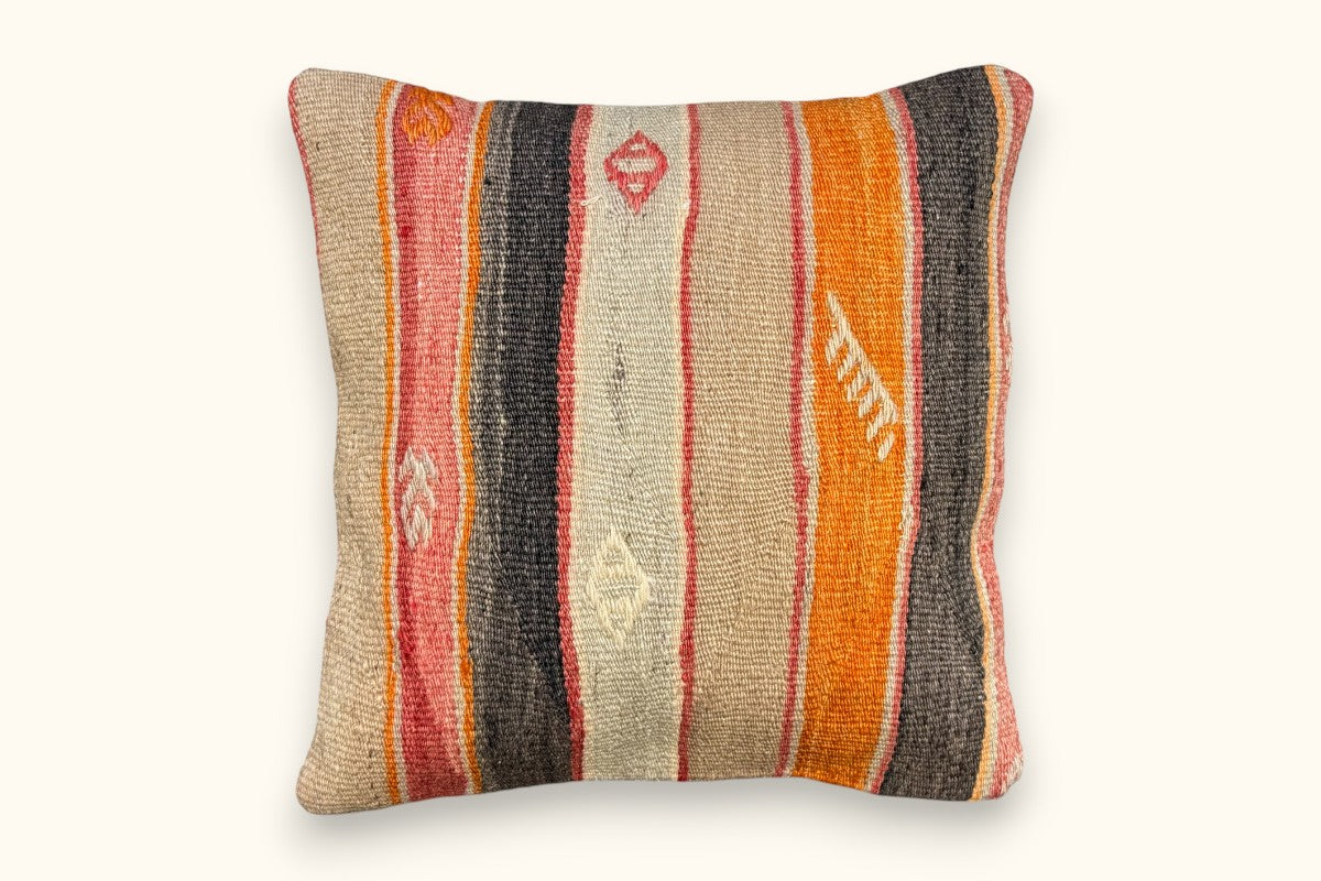 ZEYNEP Vintage Kilim Cushion 40x40cm