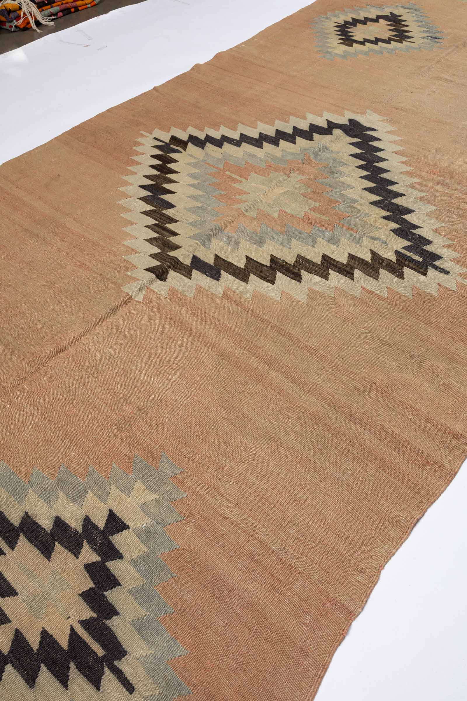 KUTAHYA vintage kilim 320x145cm