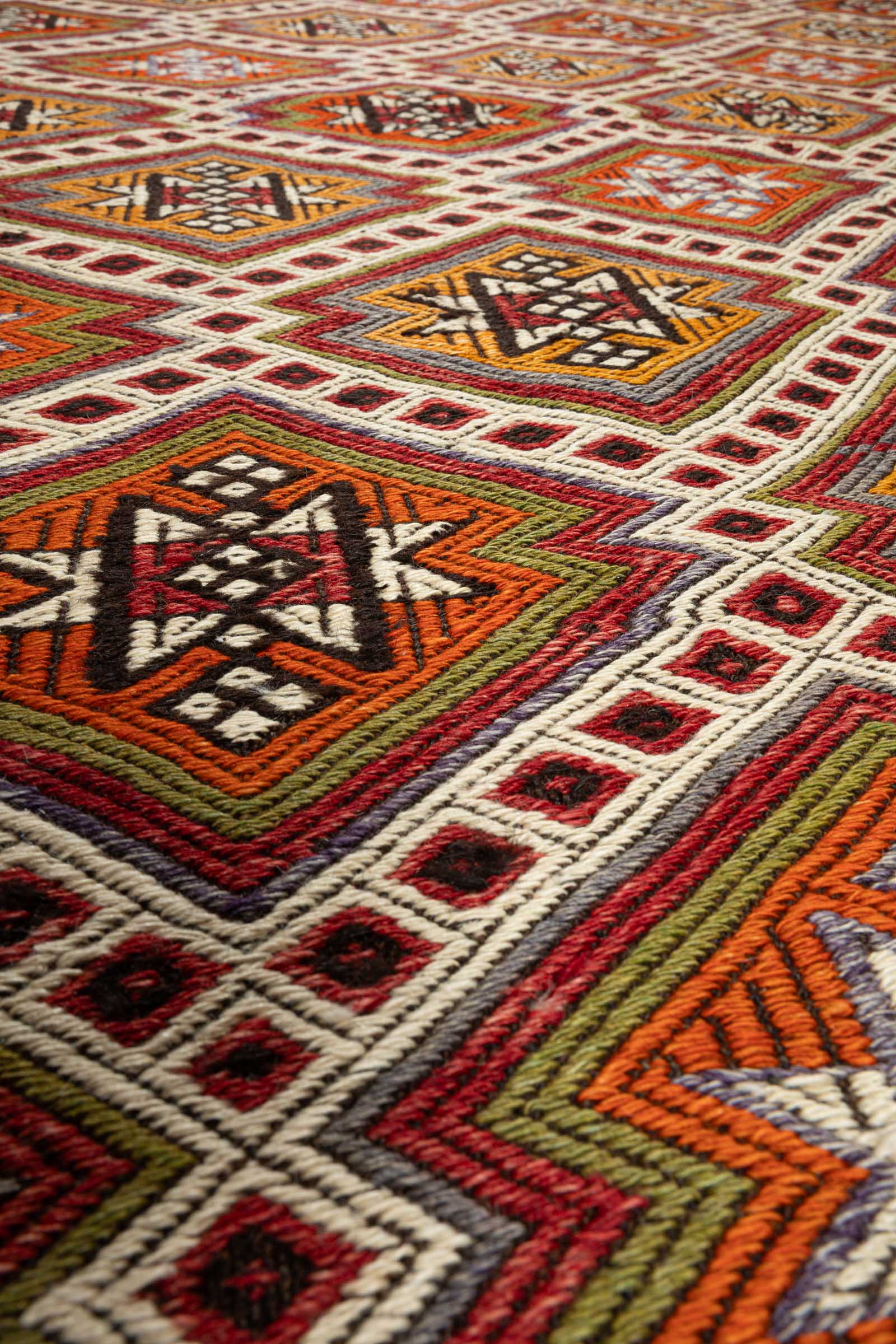MUT Vintage Kilim 335x157cm