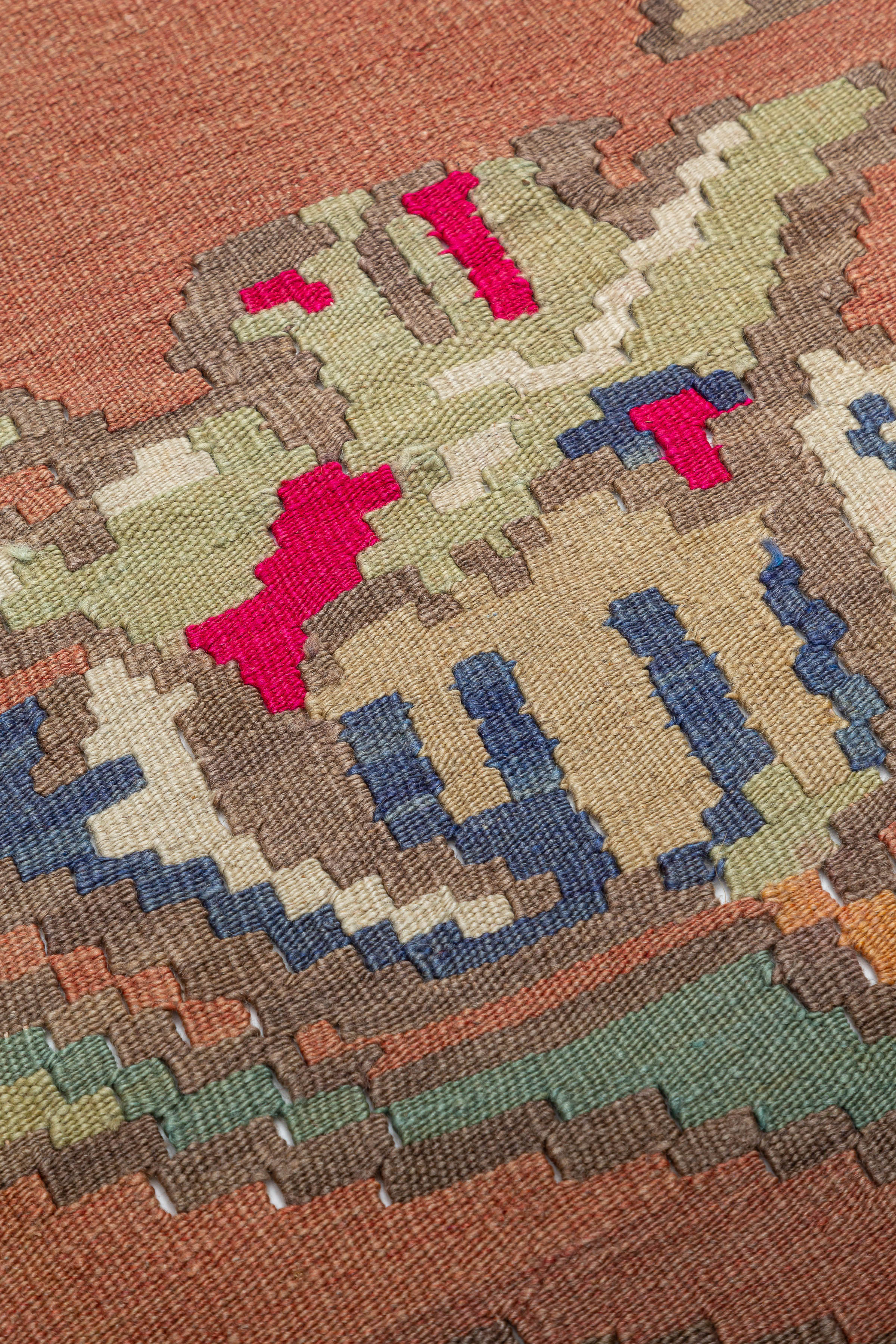 BALKAN VINTAGE KILIM 337x226cm - Wild Heart Free Soul