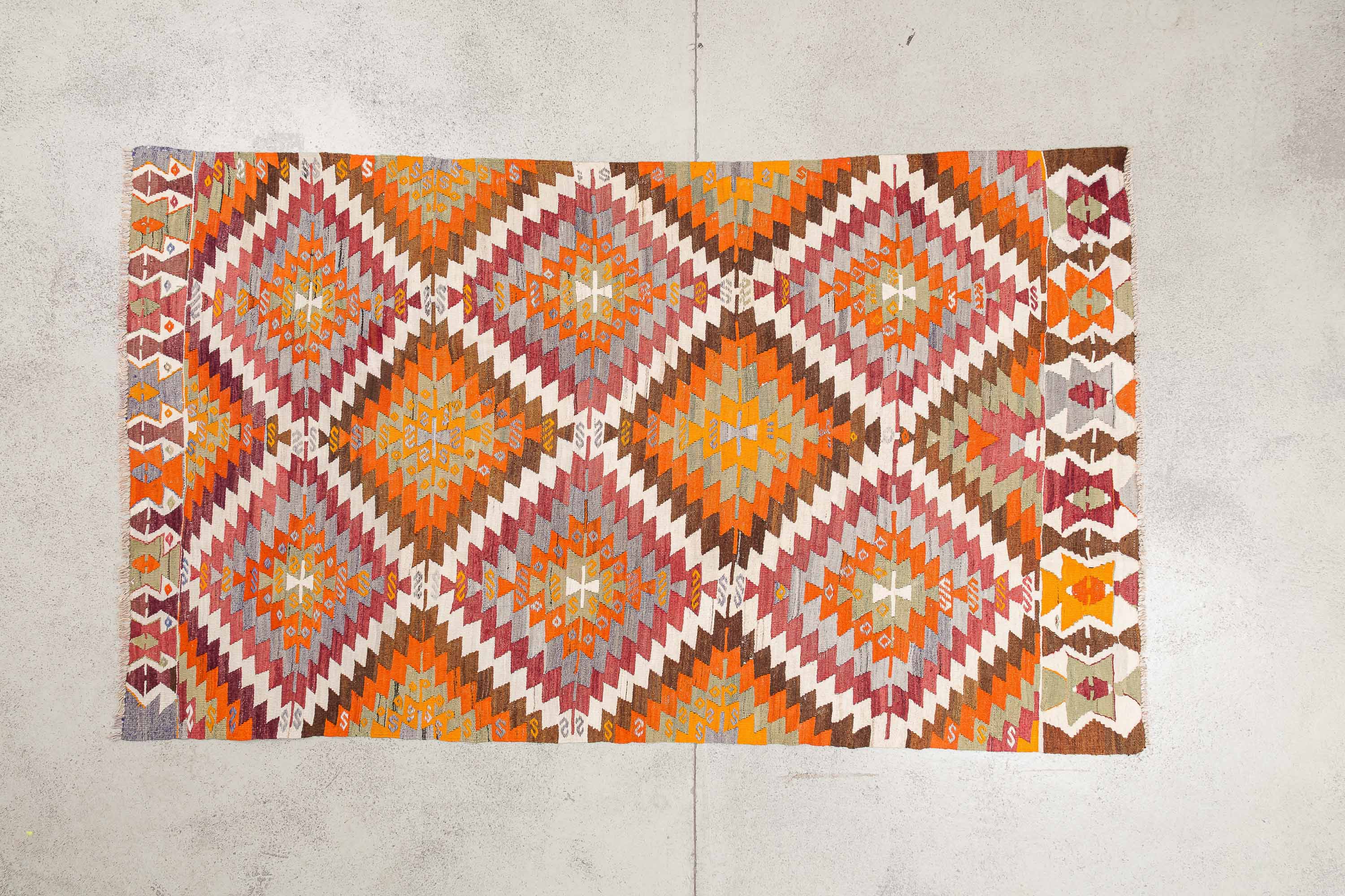 CAL Vintage Kilim 240x143cm - Wild Heart Free Soul