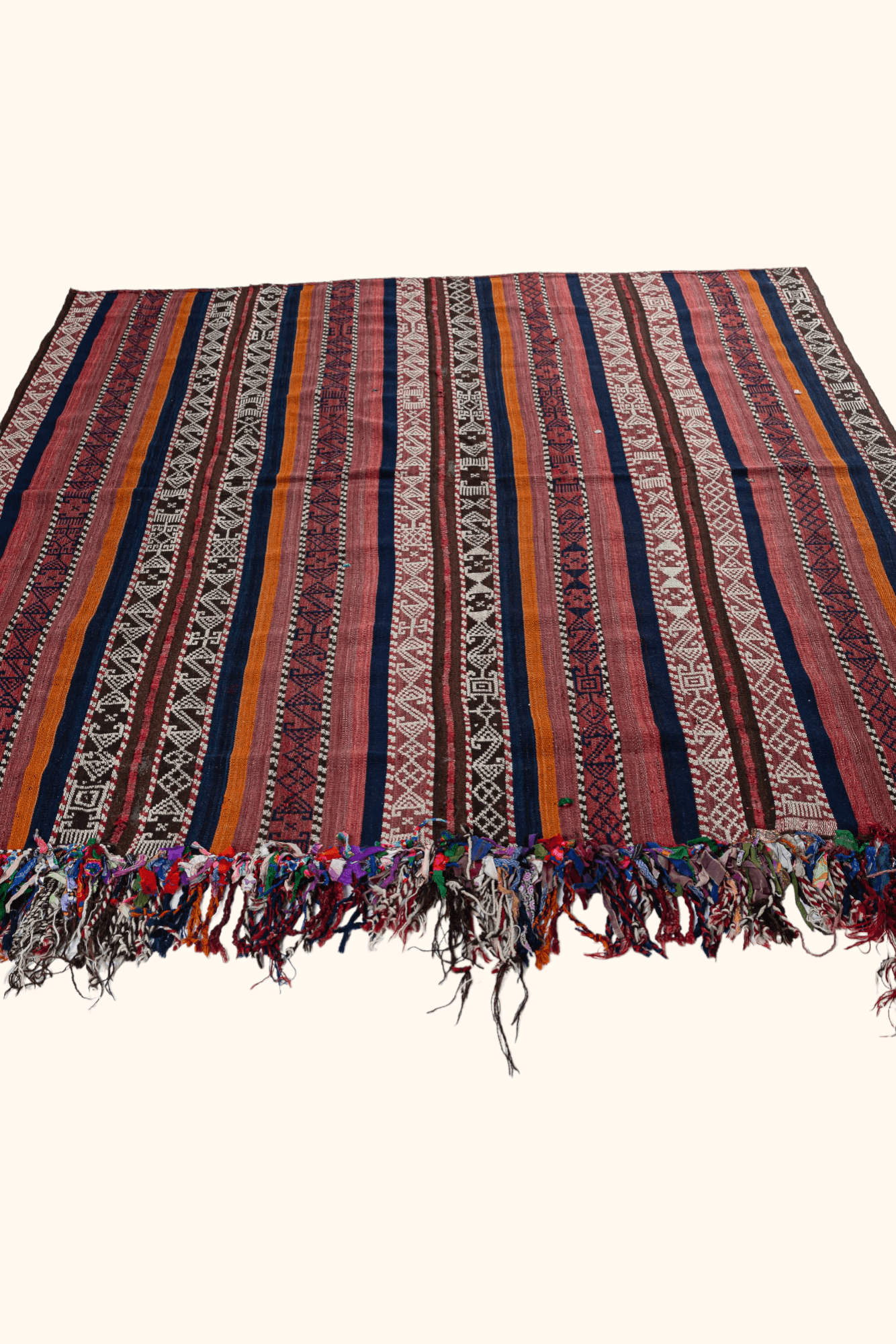 HAKKARI Vintage Kelim Teppich 246cm x 210cm - Wild Heart Free Soul