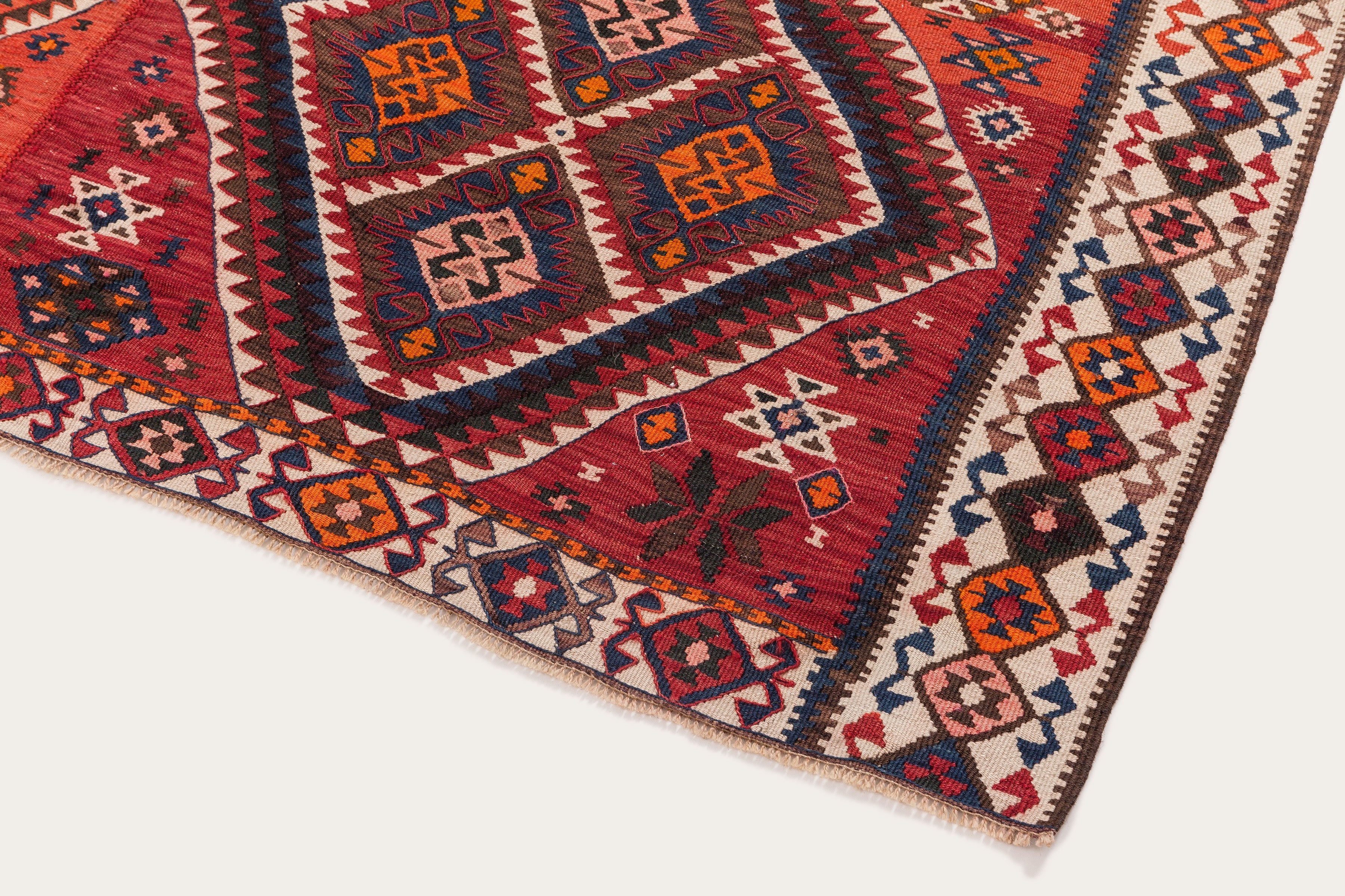 HAKKARI Vintage Kilim 222x204cm - Wild Heart Free Soul