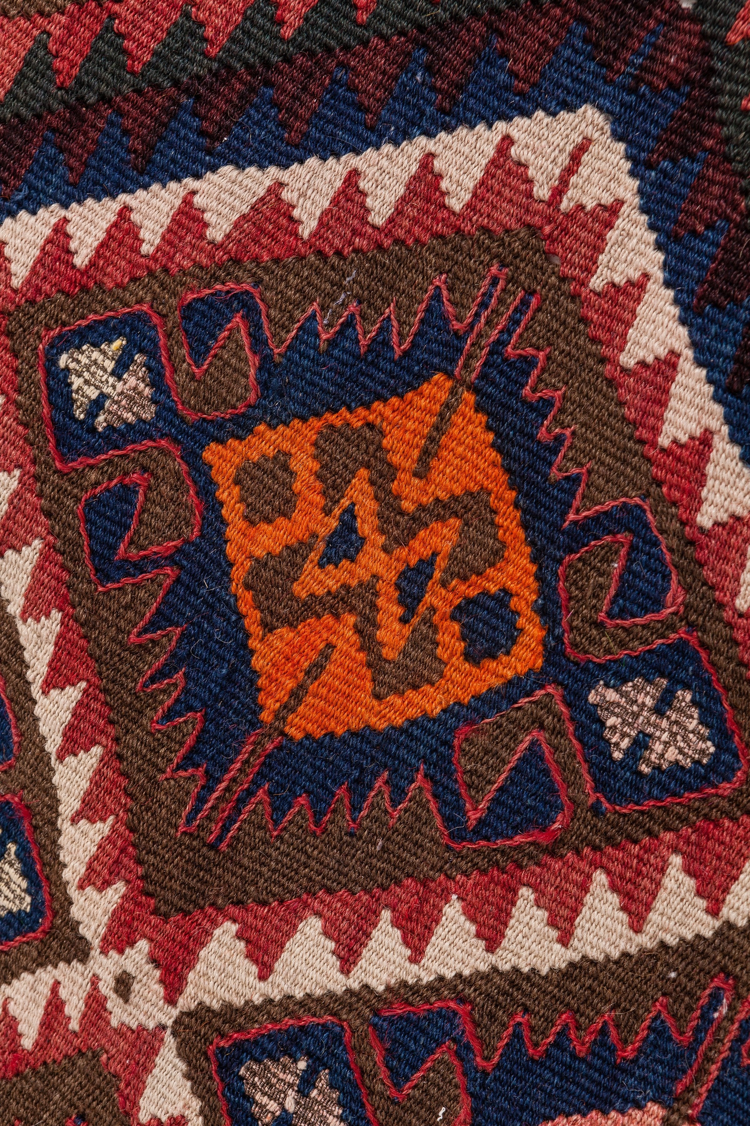 HAKKARI Vintage Kilim 222x204cm - Wild Heart Free Soul
