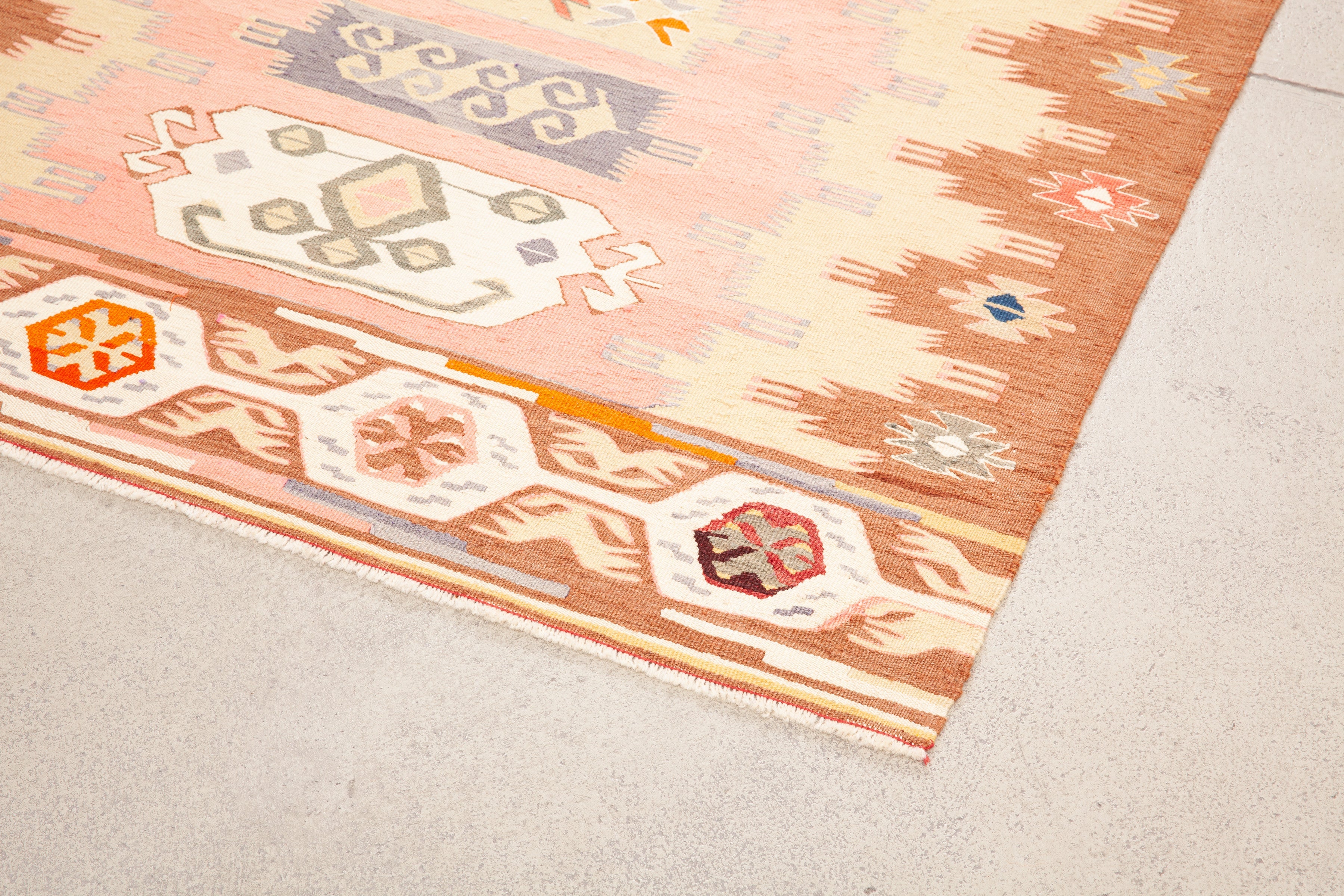 Kilim Blush Prayer 175x119 cm - Wild Heart Free Soul