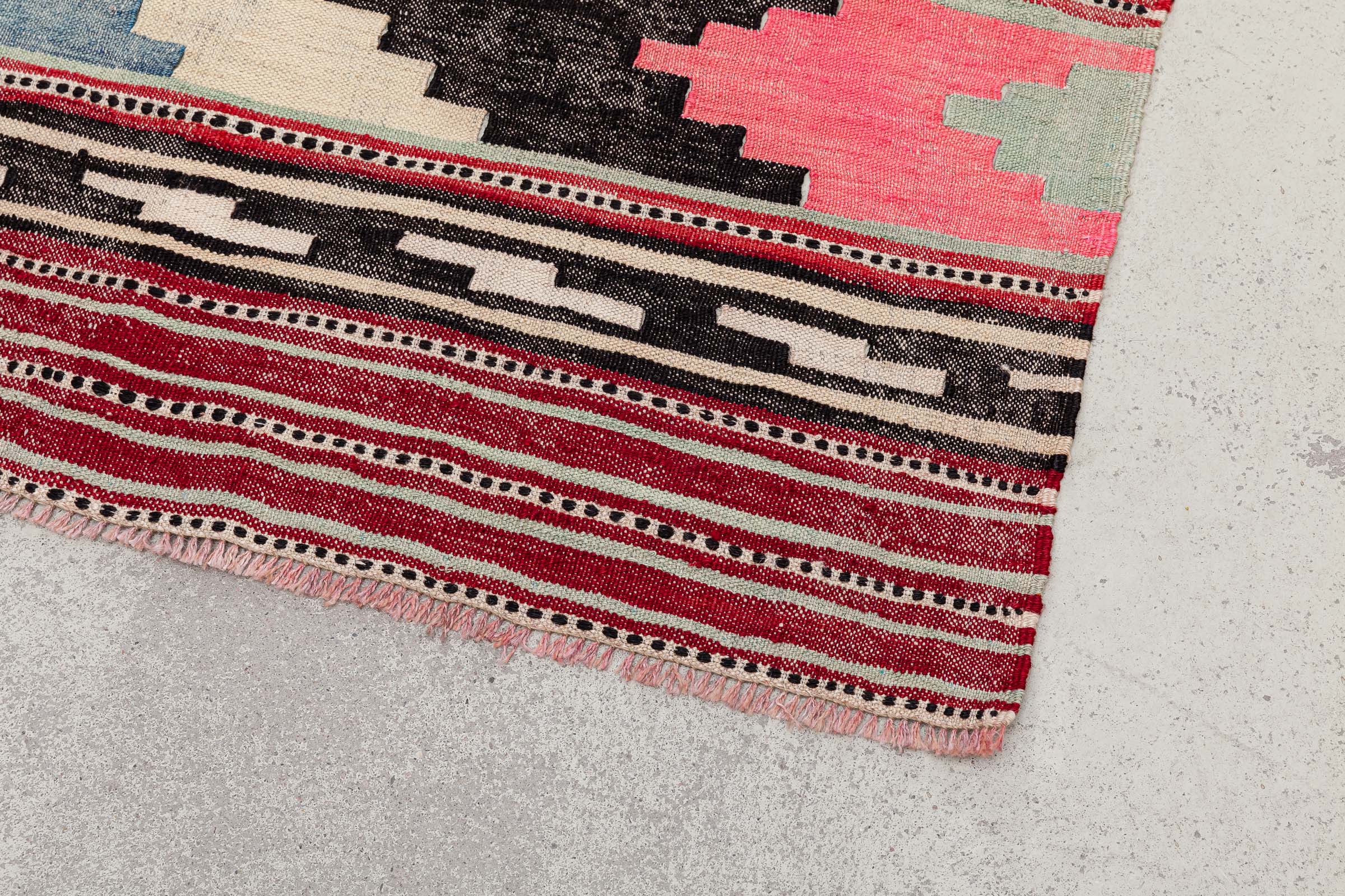 MIHALİC Vintage Kilim 323x236cm - Wild Heart Free Soul