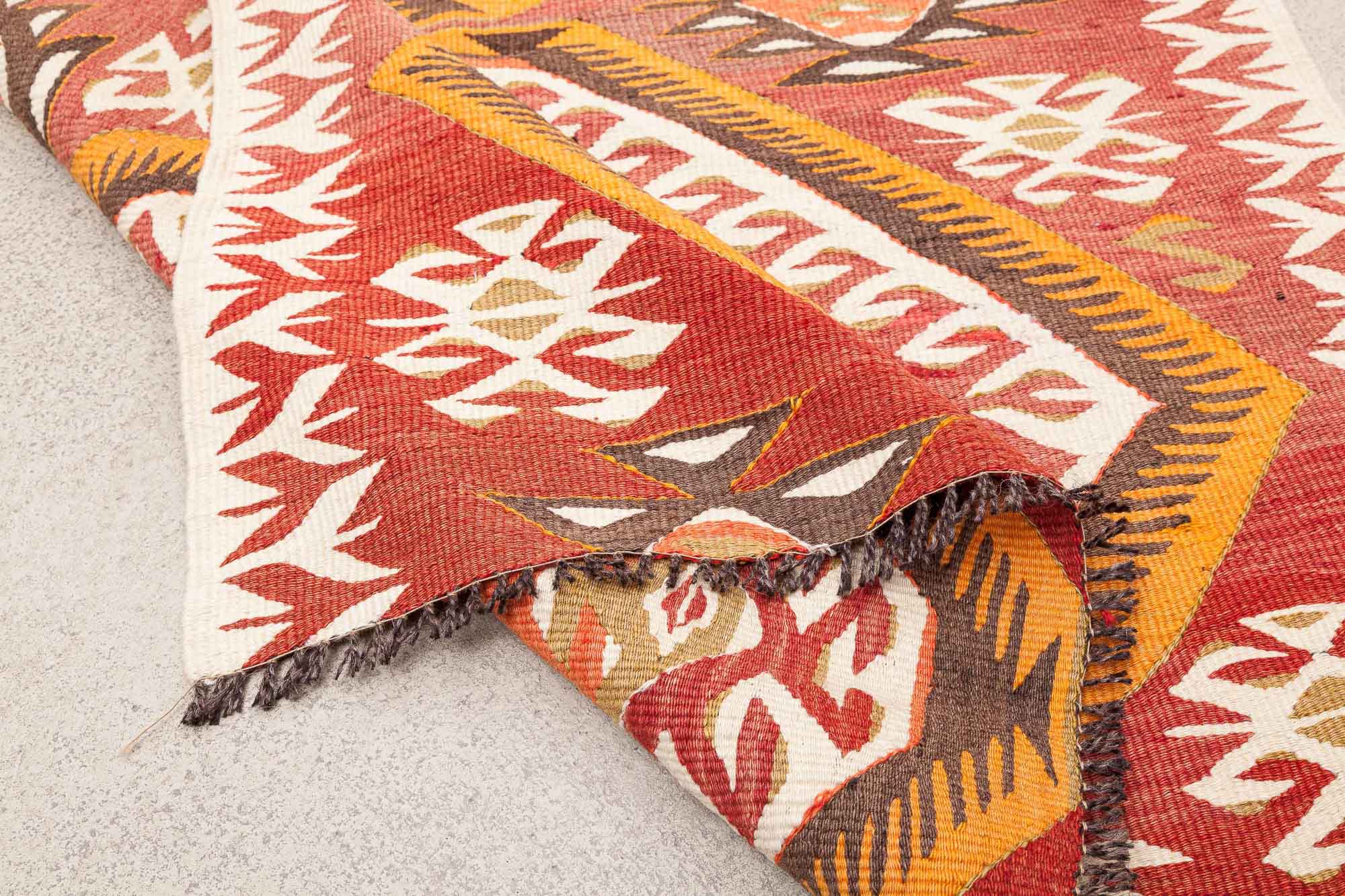 MUT Vintage Kilim 262x107cm - Wild Heart Free Soul