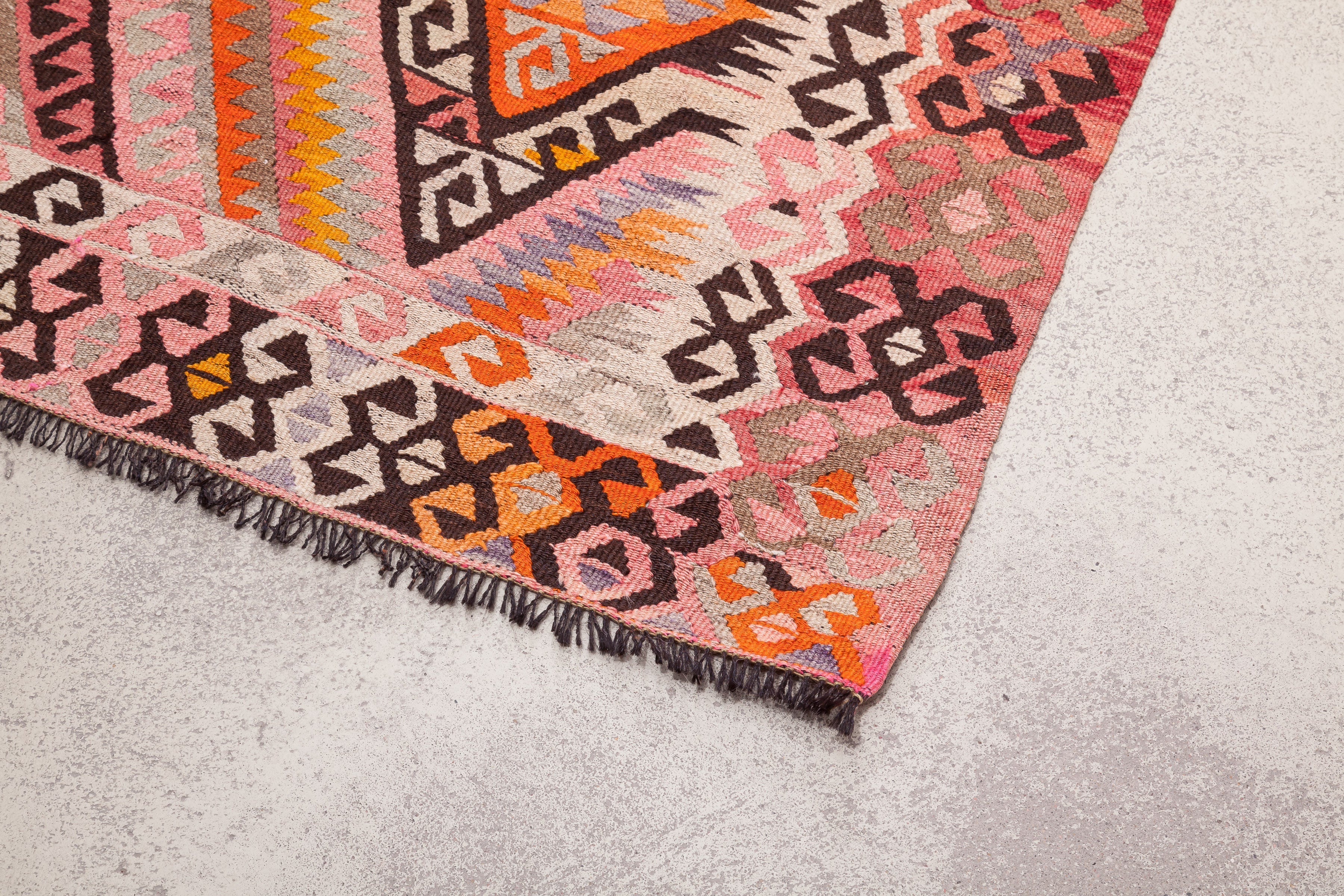 MUT Vintage Kilim 300x144cm - Wild Heart Free Soul