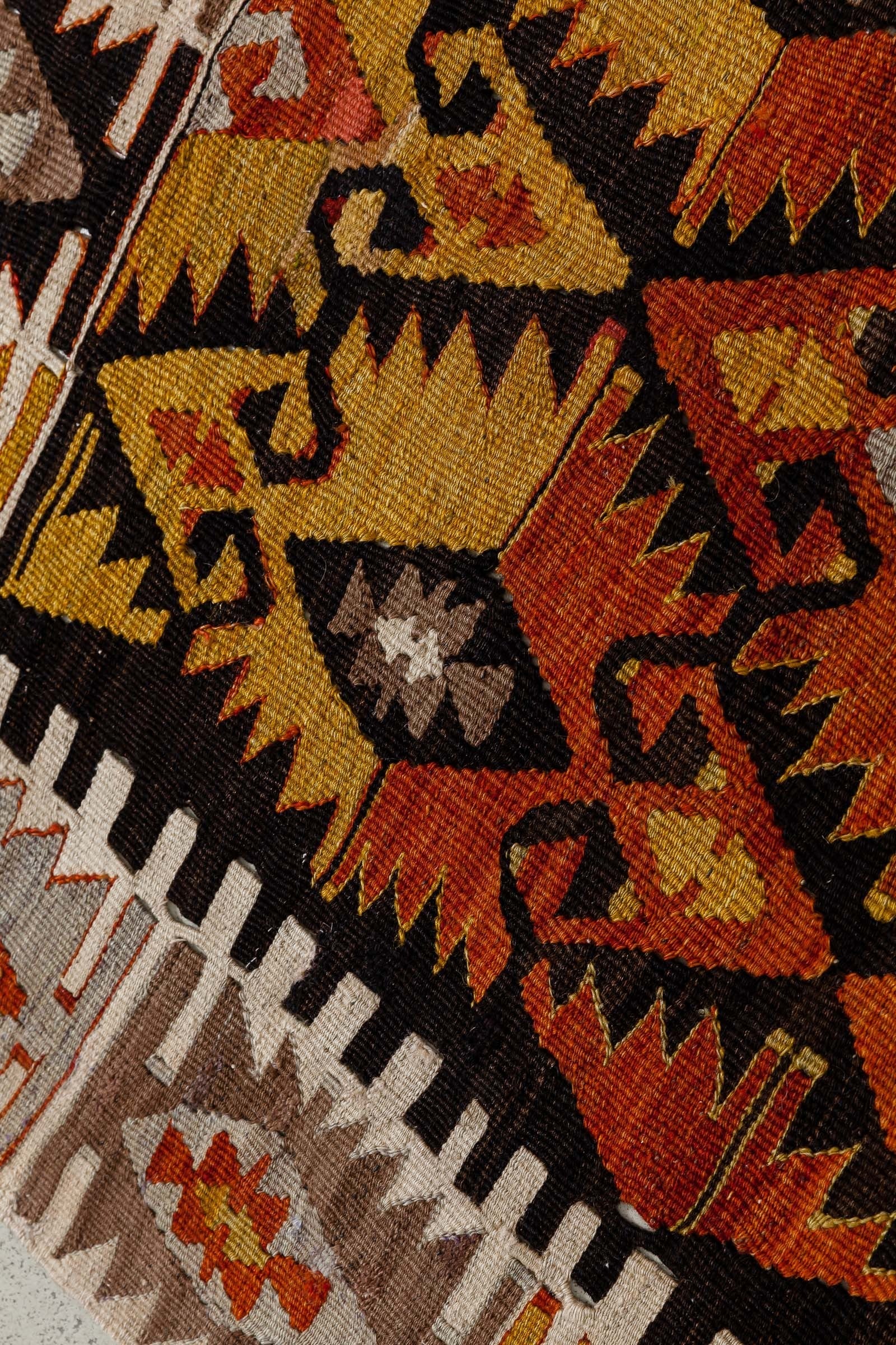 SIVRIHISAR Vintage Kilim 125x93cm - Wild Heart Free Soul