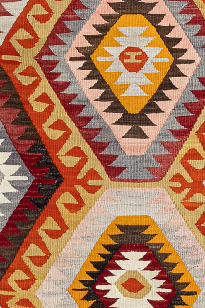 TAVAS Vintage Kelim 326x180cm - Wild Heart Free Soul