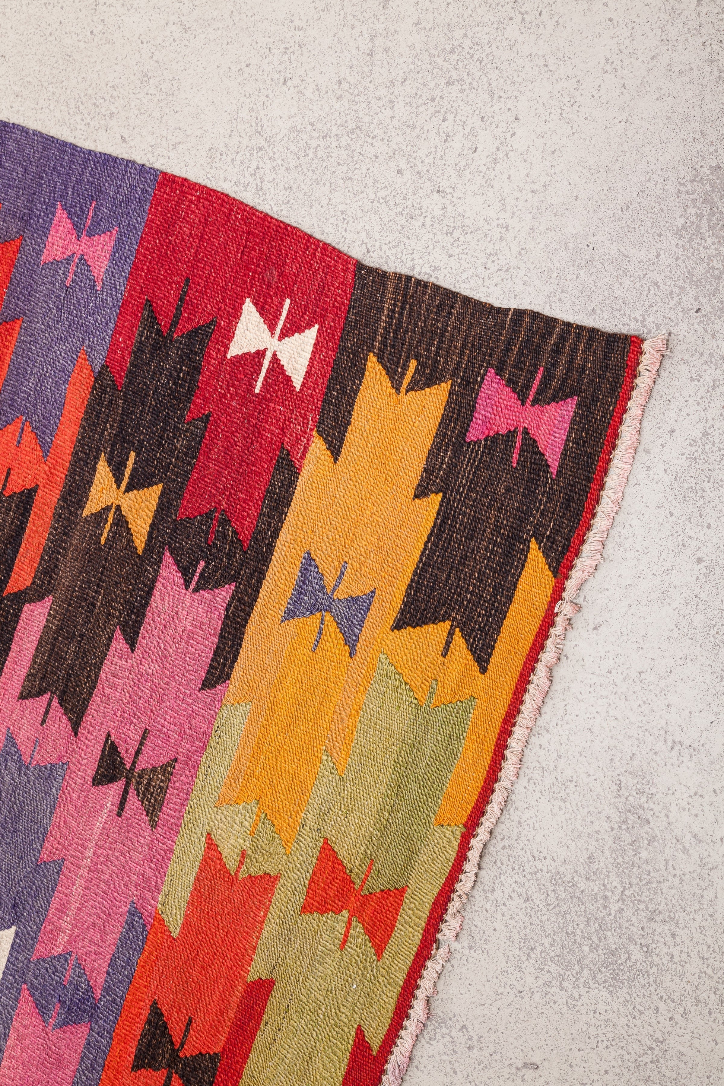 TAVAS Vintage Kilim 300x152cm - Wild Heart Free Soul