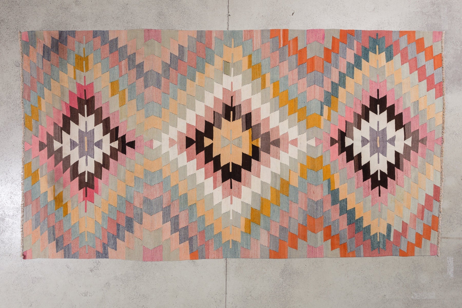 Vintage Kilim Acipayam - Wild Heart Free Soul
