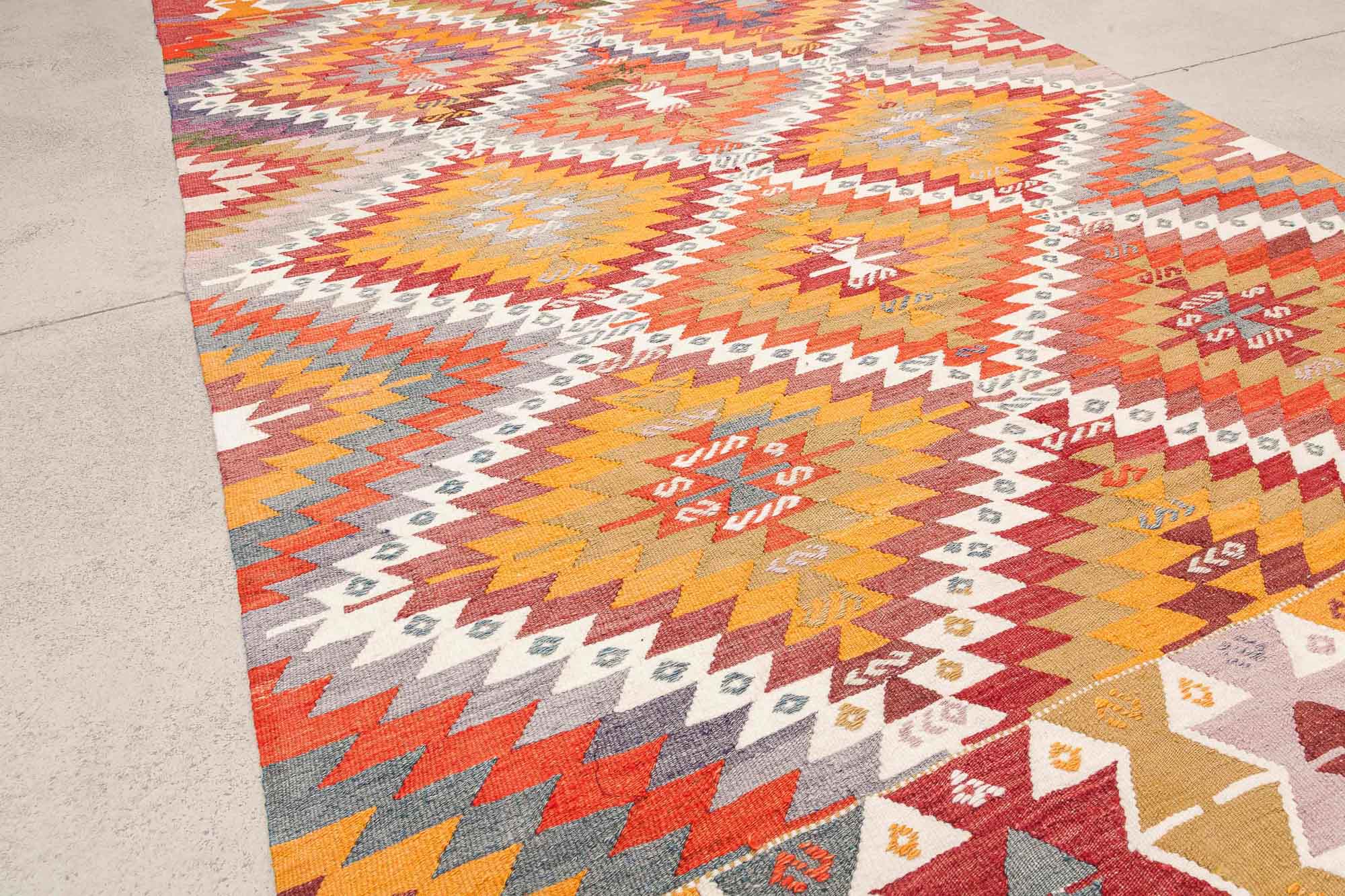 Vintage Kilim Cal 265 x 162cm - Wild Heart Free Soul