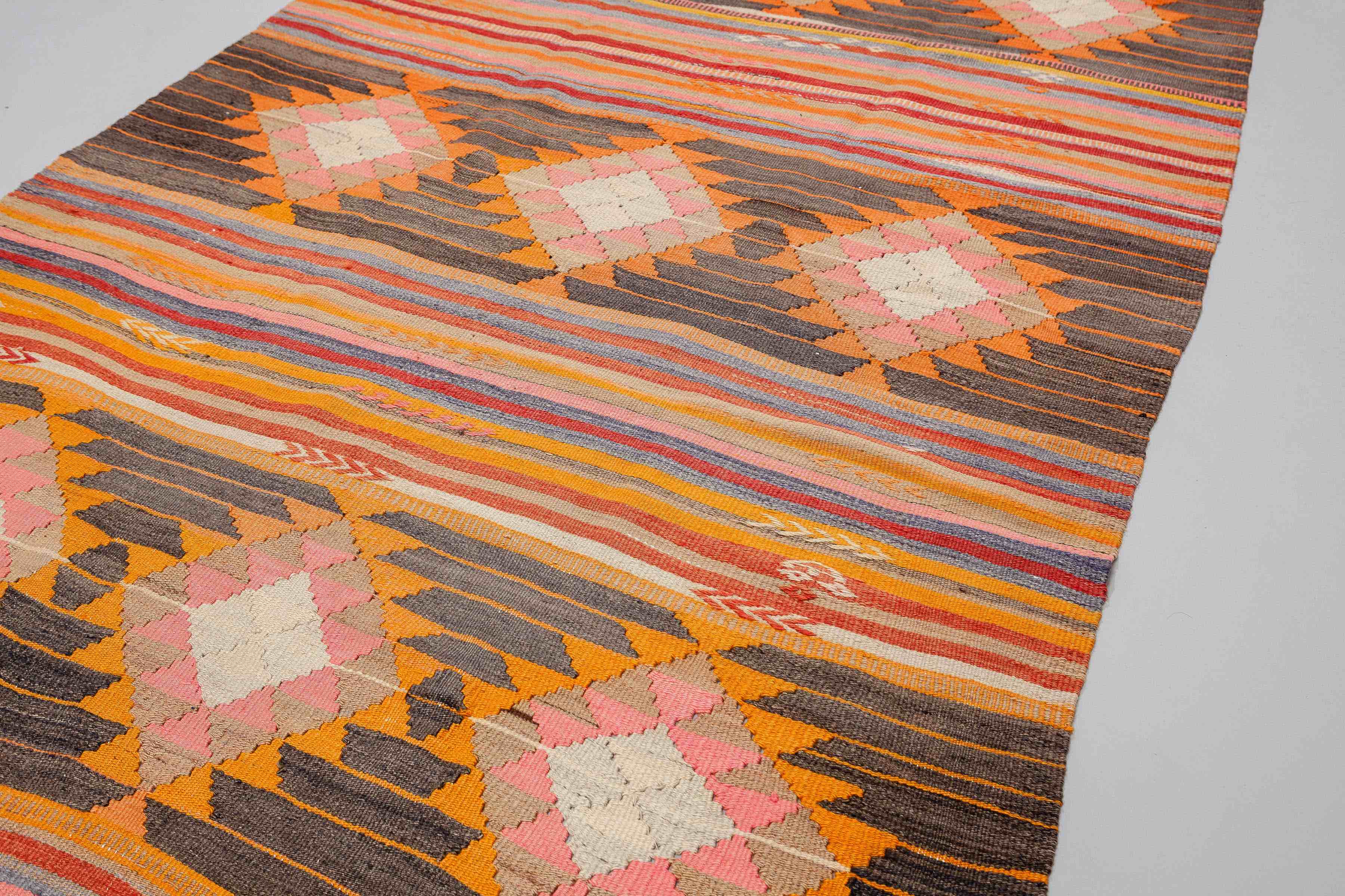 Vintage Kilim Denizli 230x153cm - Wild Heart Free Soul